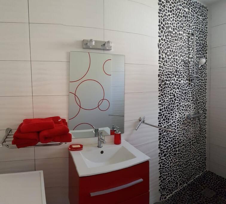 Le Colibri Voyageur Apartment Sans Pareil Bagian luar foto